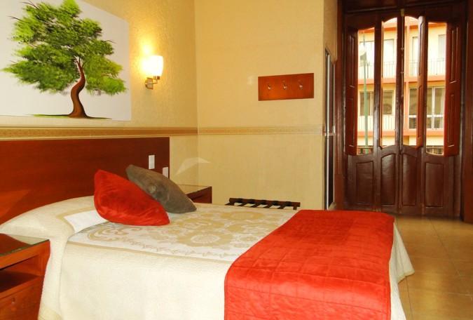 Hotel Posada Regis Guadalajara Esterno foto