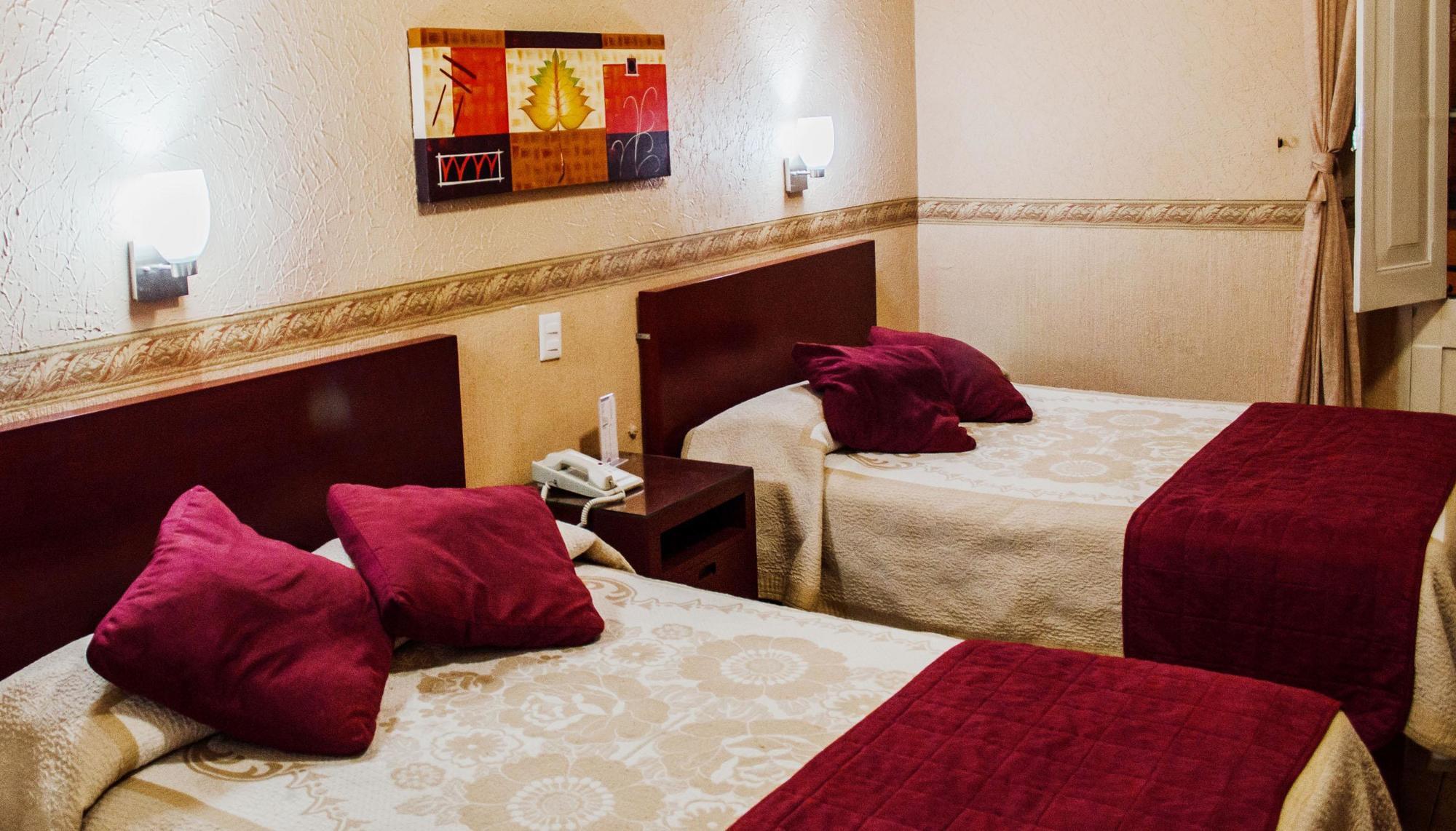 Hotel Posada Regis Guadalajara Esterno foto