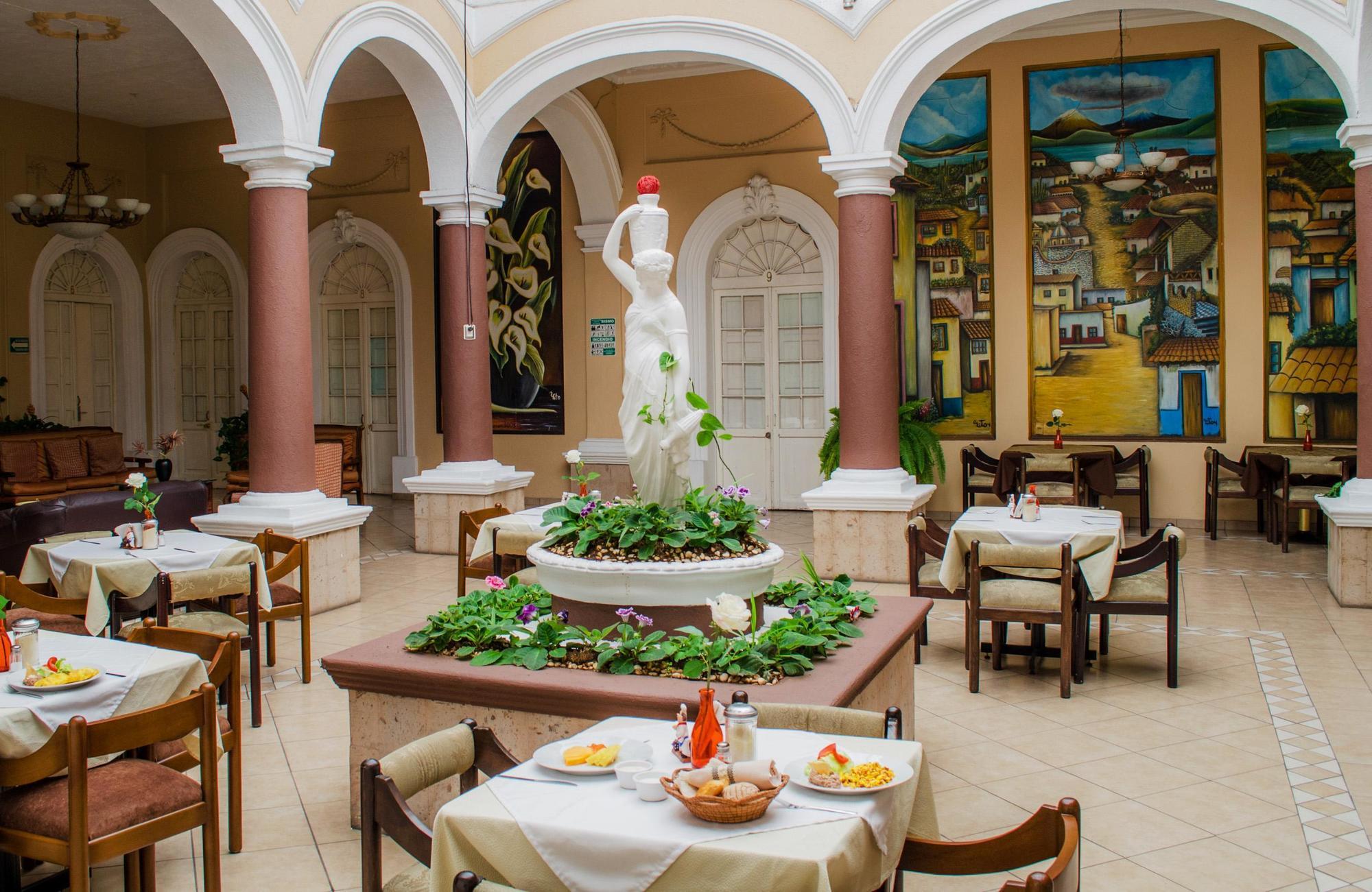 Hotel Posada Regis Guadalajara Esterno foto