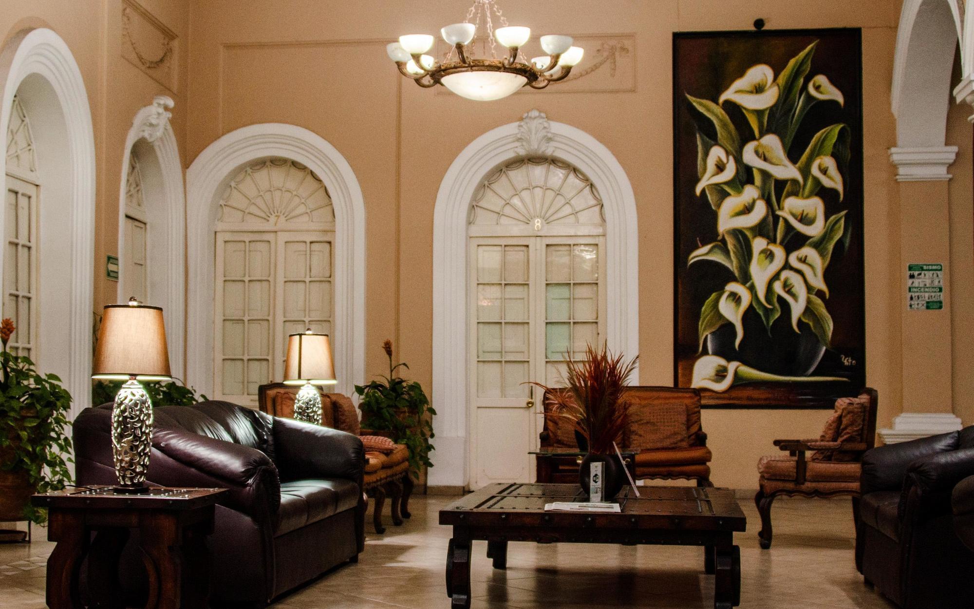 Hotel Posada Regis Guadalajara Esterno foto