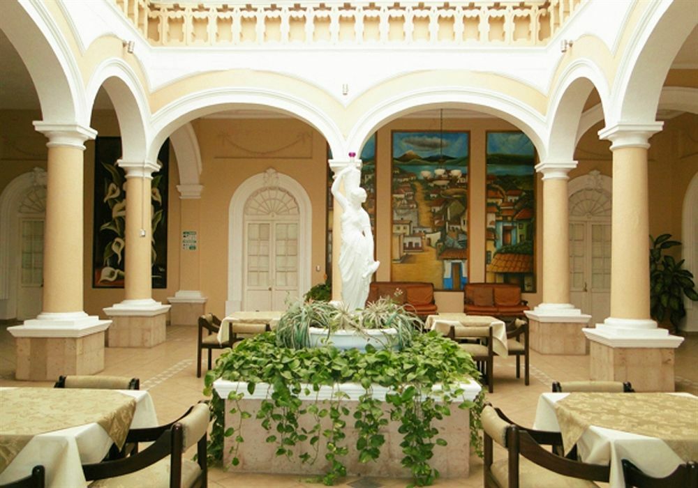 Hotel Posada Regis Guadalajara Esterno foto